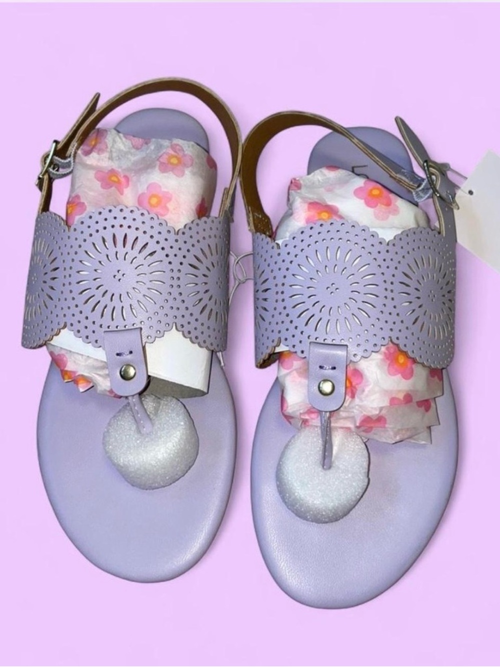 New LC Lauren Conrad Lilac Laser-Cut Thong Sandals 6